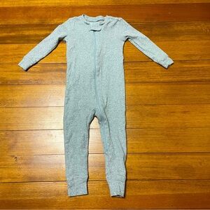 Primary Light Gray Zip Up Cotton Pajamas Size 12-18 Months